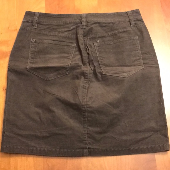 Ann Taylor corduroy skirt - Picture 2 of 2